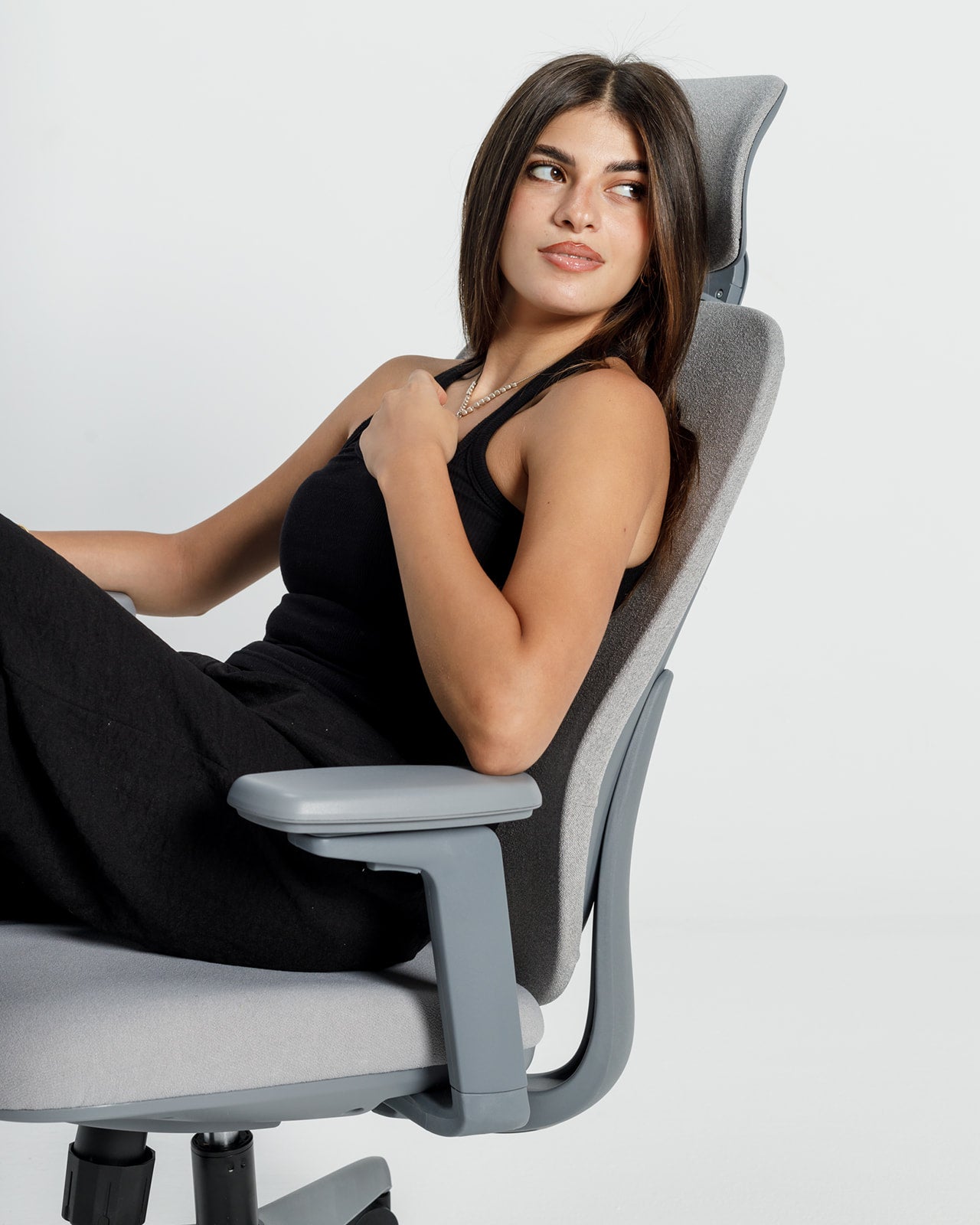 كرسي الأورا - رمادي