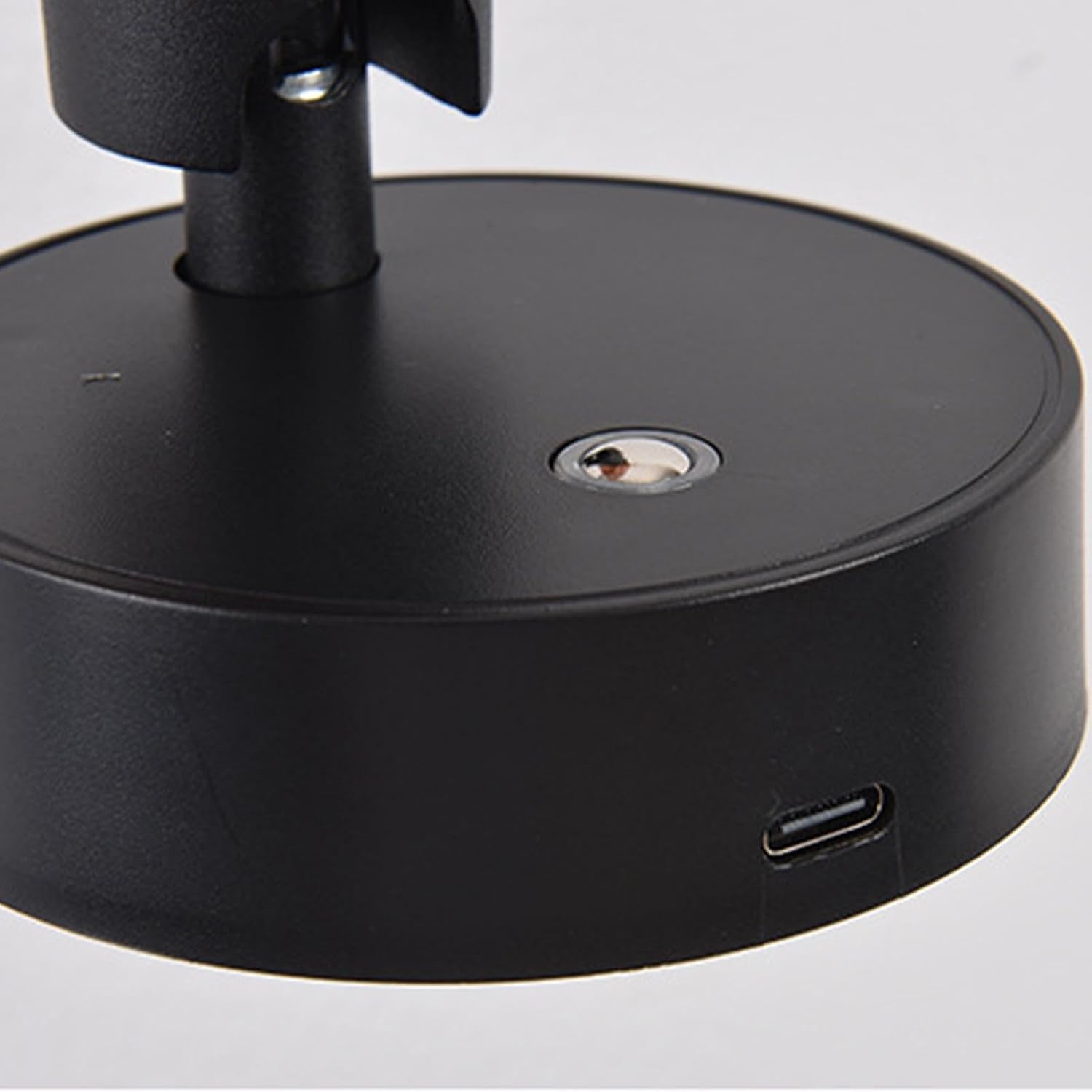 سبوت قابل للشحن + ريموت