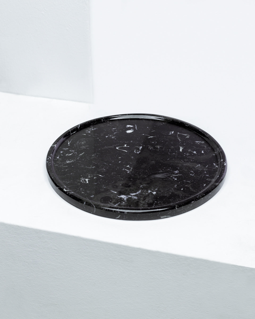 Black Marble Round Tray - Wasilaah