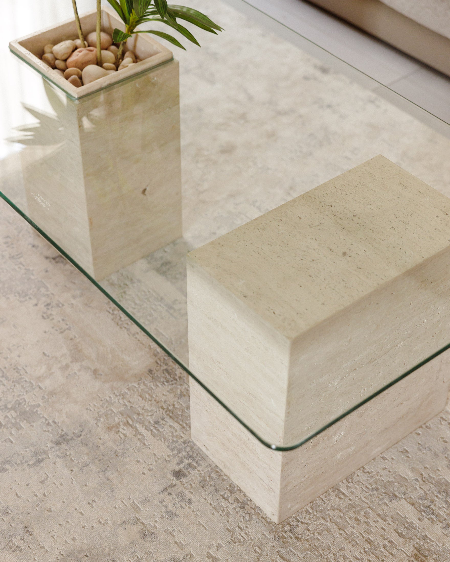 URTHY TRAVERTINE TABLE - Wasilaah