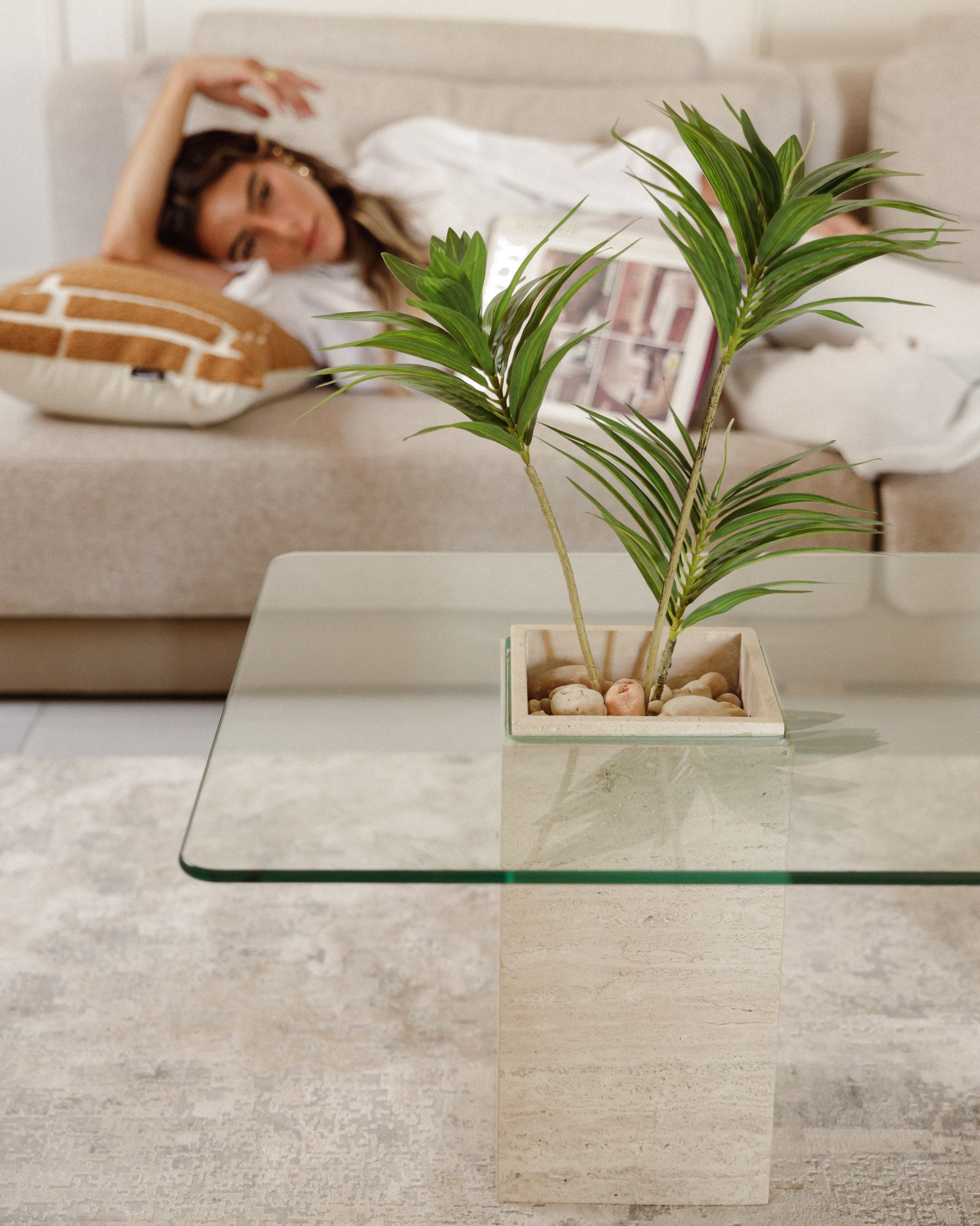 URTHY TRAVERTINE TABLE - Wasilaah