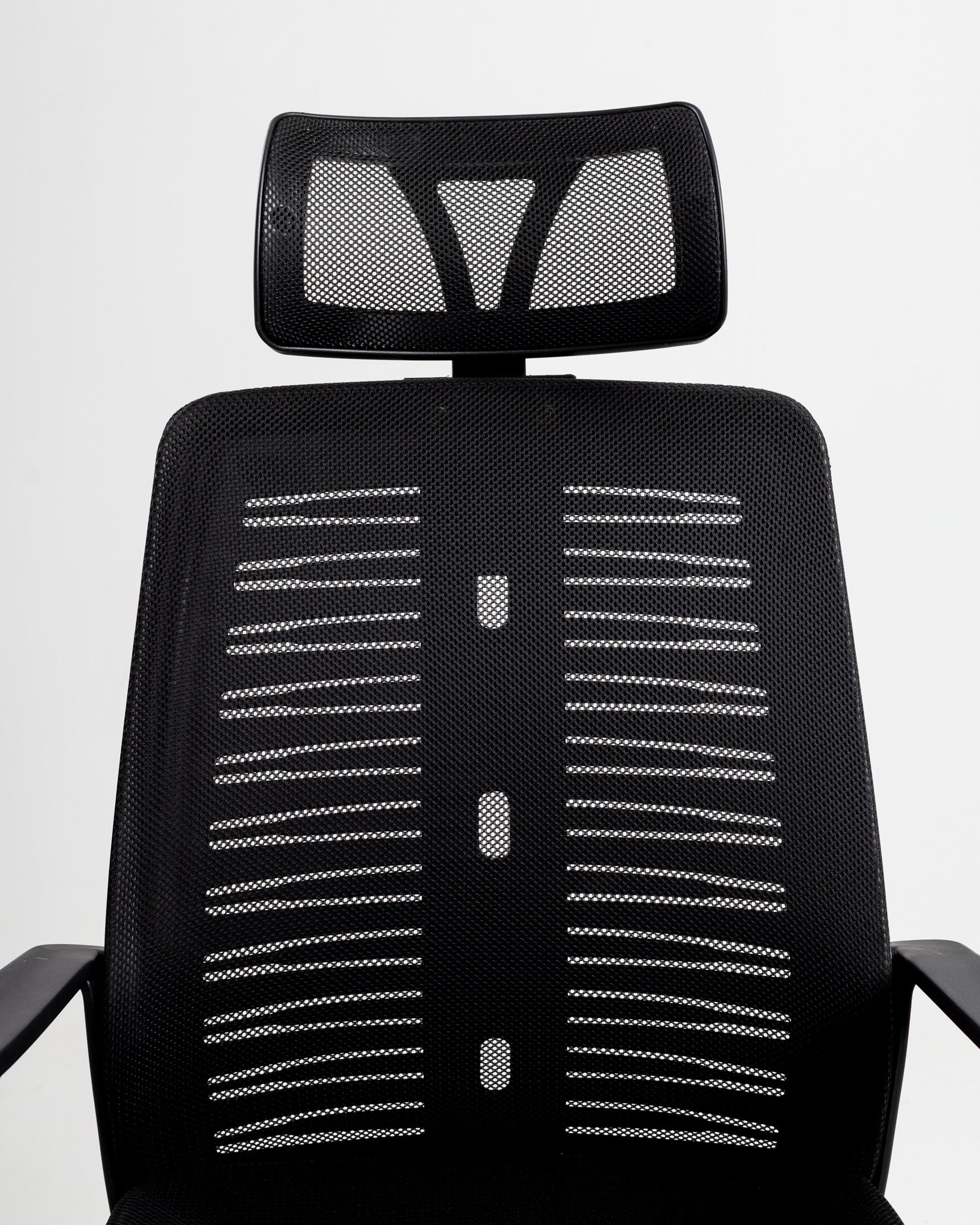 Black mesh chair with head rest