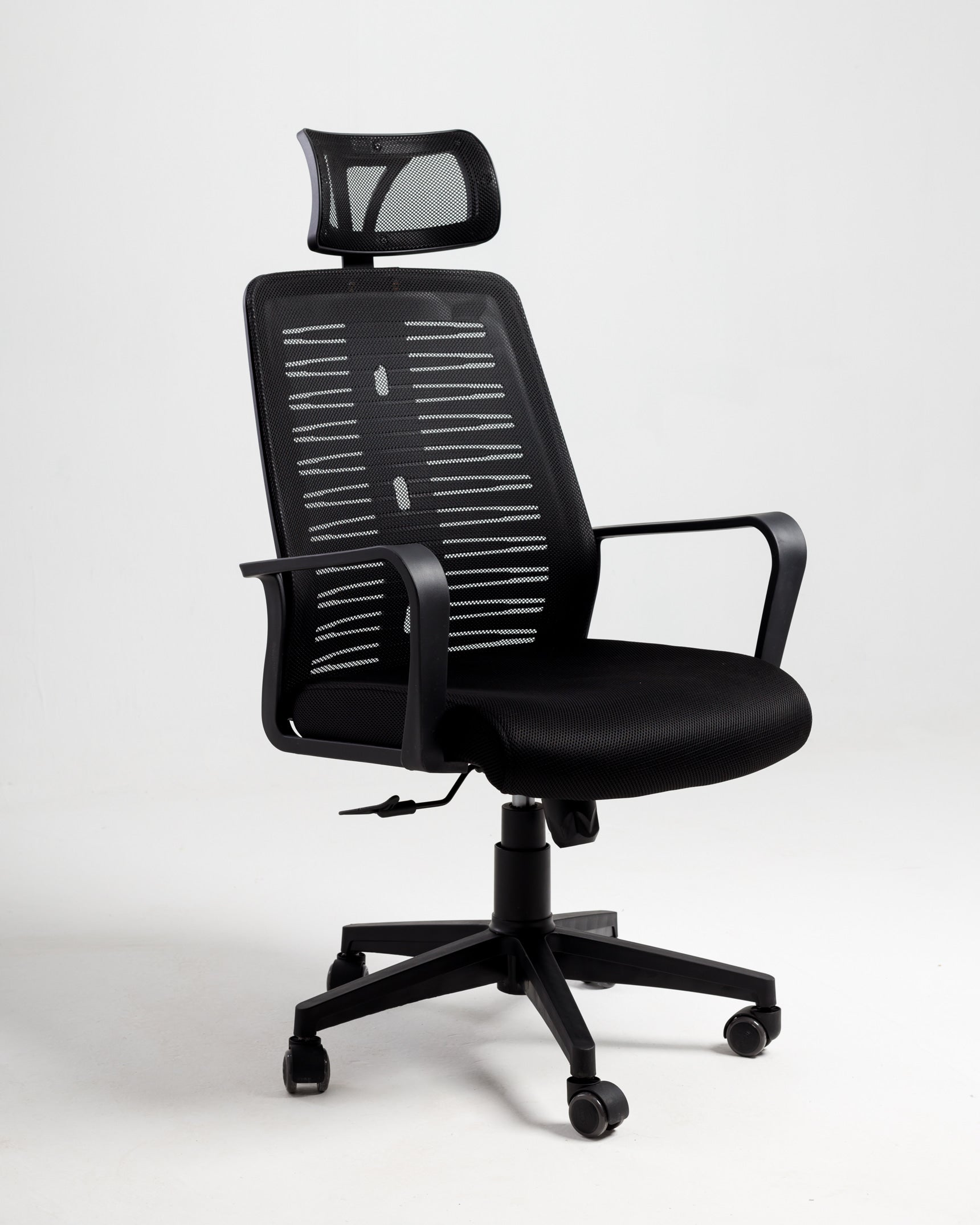 Black mesh chair with head rest